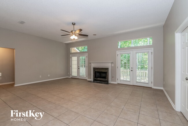 7444 Lake Plantation Ln in Jacksonville, FL - Building Photo - Building Photo