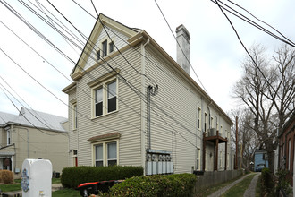 1633 Story Ave in Louisville, KY - Building Photo - Building Photo