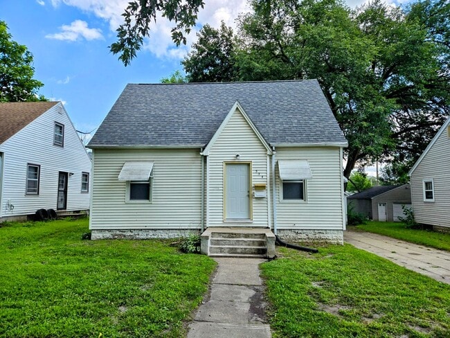 property at 534 Hope Ave