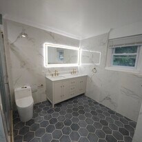 214 Hermitage St in Philadelphia, PA - Building Photo