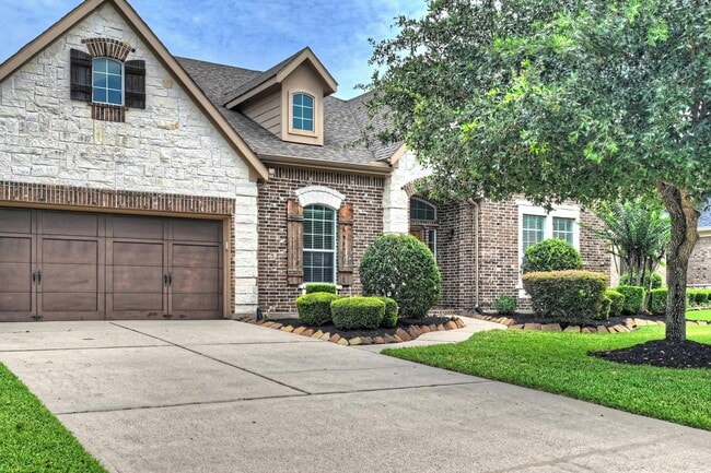 property at 7810 Oak Moss Dr