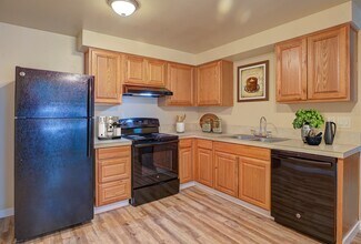 Fox Hollow Apartment Homes in Salem, OR - Foto de edificio - Building Photo