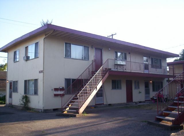 640 Pioneer Pkwy W in Springfield, OR - Building Photo - Building Photo