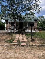 210 Kean St in Ladonia, TX - Building Photo