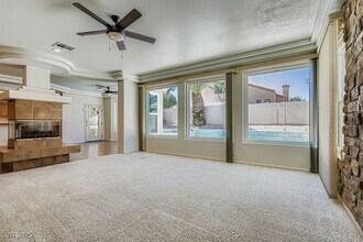 281 Francisco St in Henderson, NV - Building Photo - Building Photo