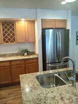 2749 Hidden Dr in St. Francis, WI - Building Photo