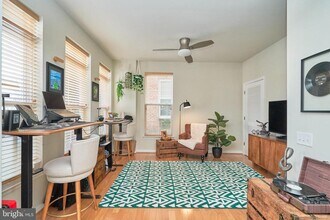 3061 Waterloo Ln in Fairfax, VA - Building Photo - Building Photo