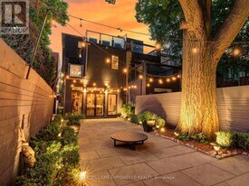 10 Webster Ave in Toronto, ON - Building Photo