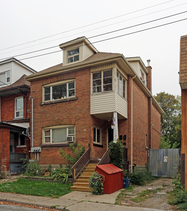 20 Myrtle Ave in Hamilton, ON - Building Photo - Primary Photo