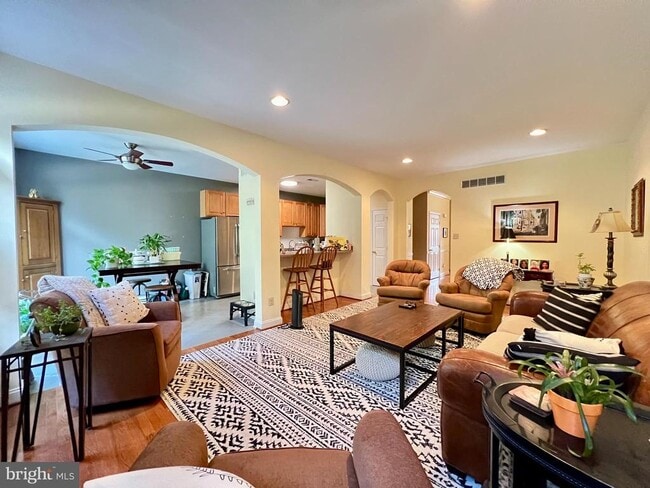 668 Greycliffe Ln in Ambler, PA - Building Photo - Building Photo