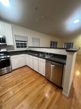 1053 Maiden Ln in Ann Arbor, MI - Building Photo - Building Photo