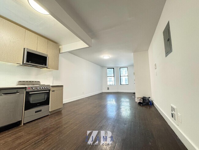 2112 Regent Pl in Brooklyn, NY - Building Photo - Building Photo