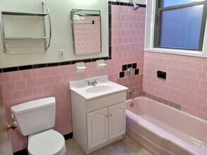 1396 Beacon St, Unit 10 in Brookline, MA - Building Photo - Building Photo