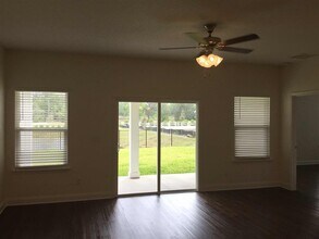 3135 Creek Village Ln in Green Cove Springs, FL - Building Photo - Building Photo