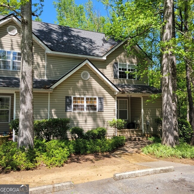 505 Old Phoenix Rd NE in Eatonton, GA - Foto de edificio - Building Photo
