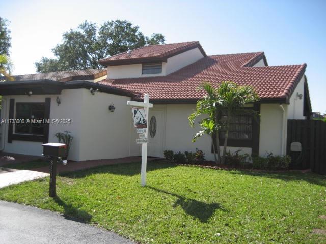 8850 SW 112th Pl in Miami, FL - Building Photo