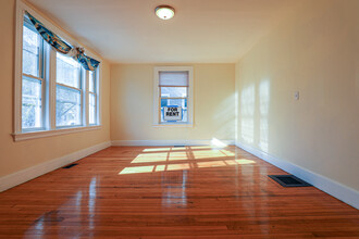 20 Wadsworth St, Unit 1 in Boston, MA - Foto de edificio - Building Photo