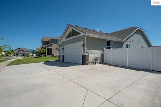 4342 Magrath Dr in Coeur d'Alene, ID - Building Photo - Building Photo
