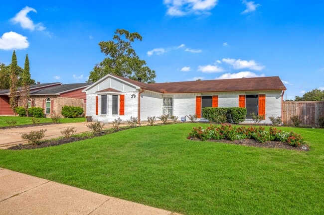 property at 14527 Dartwood Dr