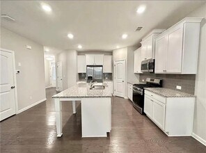 1925 Wheylon Dr in Lawrenceville, GA - Building Photo - Building Photo