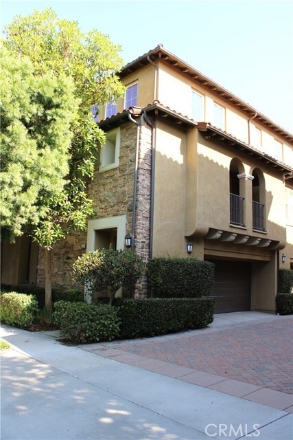 property at 29 Gingerwood