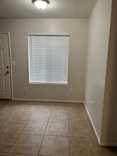 5904 Auburn St in Bakersfield, CA - Building Photo - Building Photo