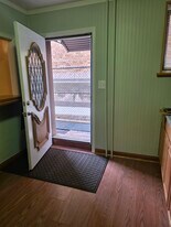 1128 4th Ave in Coraopolis, PA - Building Photo