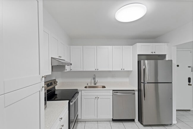 495 SE 8th St in Deerfield Beach, FL - Building Photo - Building Photo