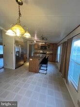 5738 Big Stone Beach Rd in Milford, DE - Foto de edificio - Building Photo