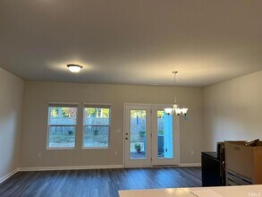 926 Clearhaven Ln in Fuquay Varina, NC - Foto de edificio - Building Photo