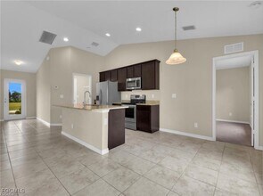 1700 NE 5th Pl in Cape Coral, FL - Building Photo - Building Photo