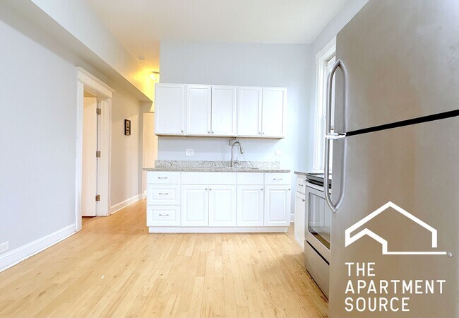 208 N Kolin Ave in Chicago, IL - Building Photo - Building Photo