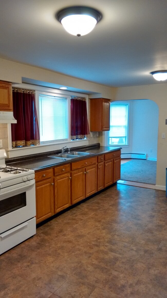 23 S 2nd St Apartments and Nearby Meriden Apartments For Rent Meriden, CT