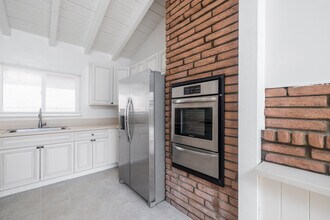 4104 Via Largavista in Palos Verdes Peninsula, CA - Foto de edificio - Interior Photo