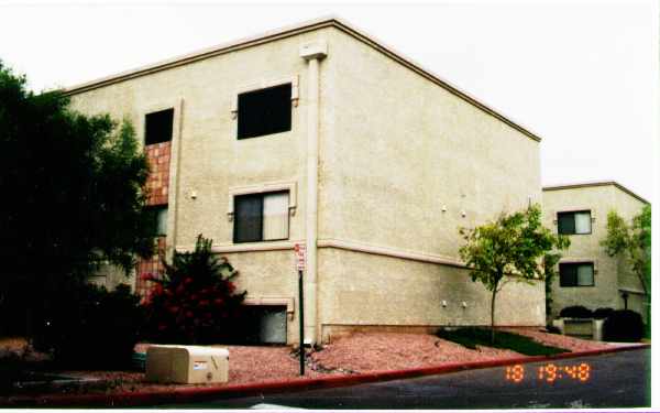 3031 N Civic Center Blvd in Scottsdale, AZ - Foto de edificio - Building Photo