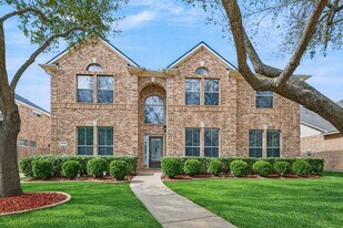 13310 Larkhill Gardens Ln in Sugar Land, TX - Building Photo