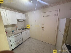 1030 Bennington St, Unit 5 in Boston, MA - Building Photo - Building Photo
