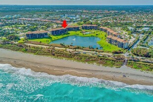 601 S Seas Dr in Jupiter, FL - Building Photo
