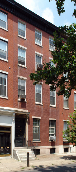 1623 Spruce St in Philadelphia, PA - Building Photo