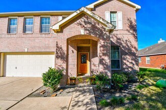 2810 Powell Springs Ct in Missouri City, TX - Building Photo - Building Photo