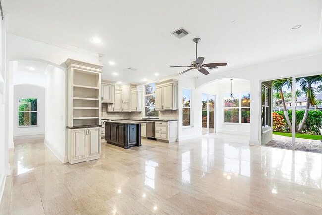 257 Spoonbill Ln N in Jupiter, FL - Building Photo - Building Photo