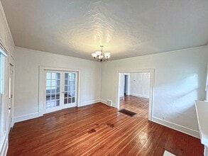 1418 South Elwood Avenue in Tulsa, OK - Foto de edificio - Building Photo