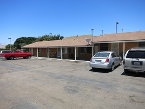 The Broadway Apartments in Chula Vista, CA - Building Photo - Building Photo