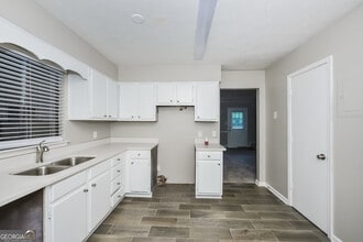 144 Fairview Dr in Stockbridge, GA - Building Photo - Building Photo