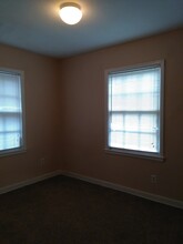 2225 S Kansas St in Wichita, KS - Foto de edificio - Building Photo