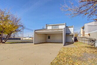 4320 52nd St in Lubbock, TX - Foto de edificio - Building Photo