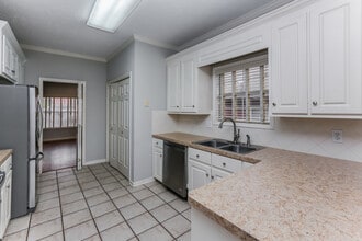 614 Camdenpark Dr in Ridgeland, MS - Building Photo - Building Photo