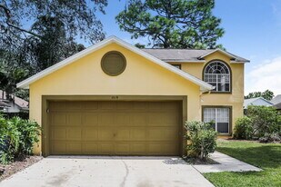 1018 Corkwood Dr in Oviedo, FL - Building Photo