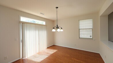 4030 Remington Oaks Cir in Cary, NC - Building Photo - Building Photo