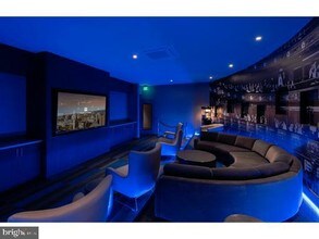 206 N 16th St-Unit -201 in Philadelphia, PA - Building Photo - Building Photo